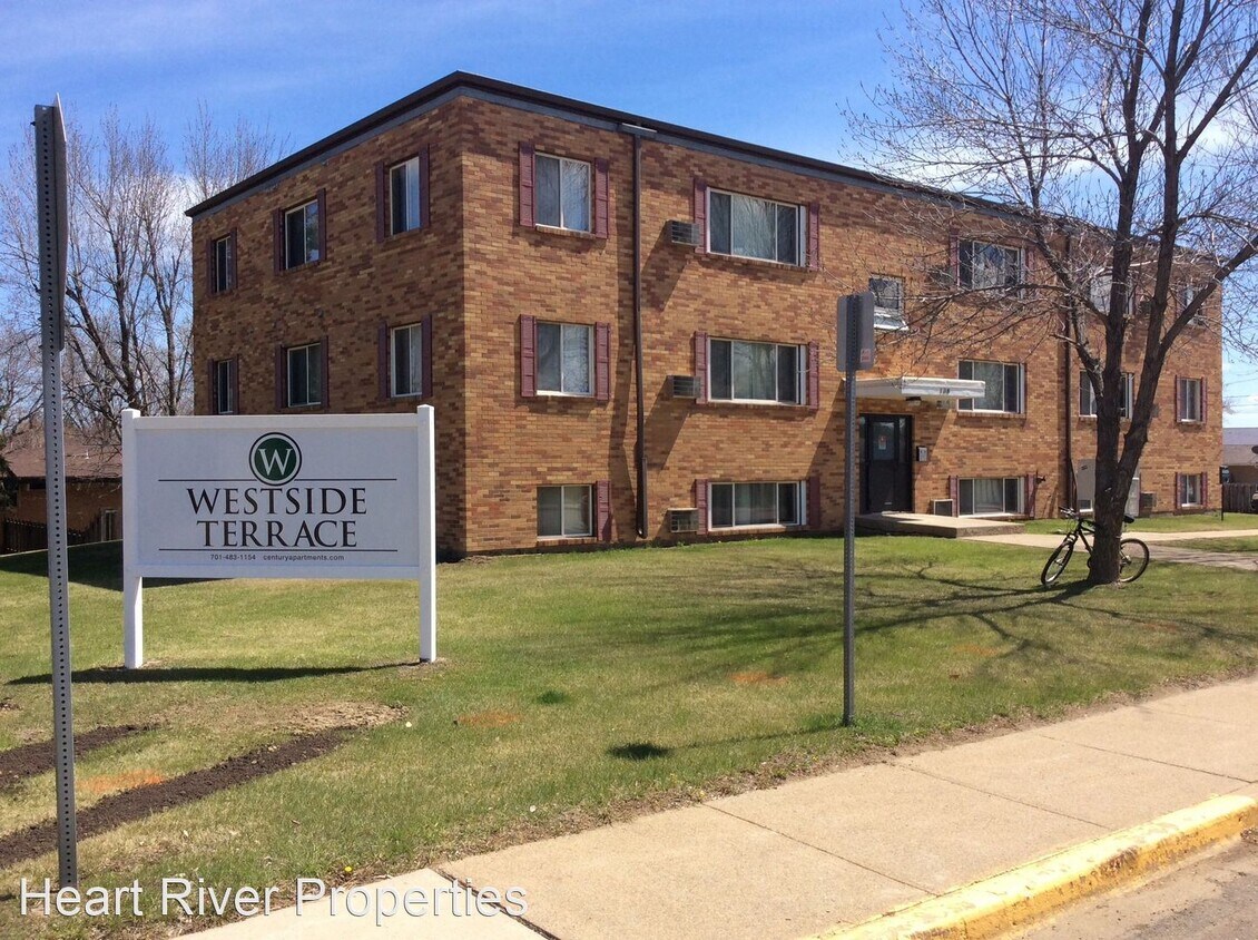 Primary Photo - 138 13th Ave W