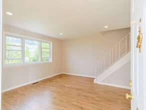 Building Photo - 1826 Tomlinson Rd