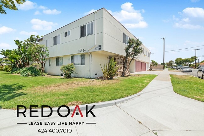 Building Photo - 16924 Crenshaw Blvd