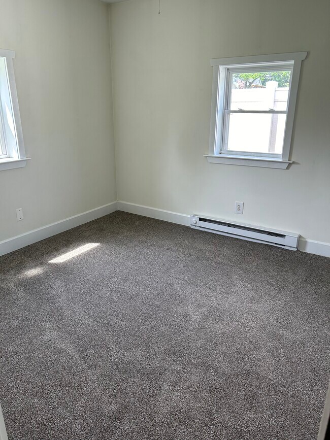 Bedroom #1 - 977 Laudermilch Rd