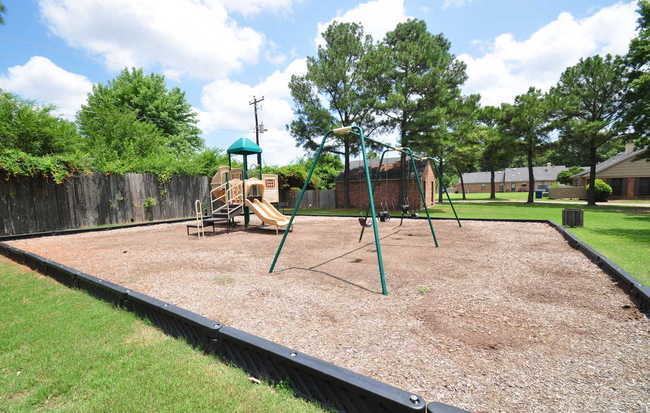 Building Photo - Countryside North Apartments