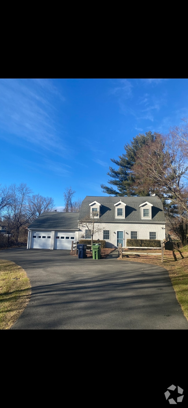 Building Photo - 40 Milltown Rd