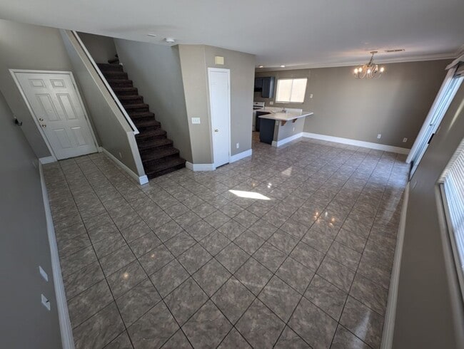 Foto del edificio - 4368 Holden St