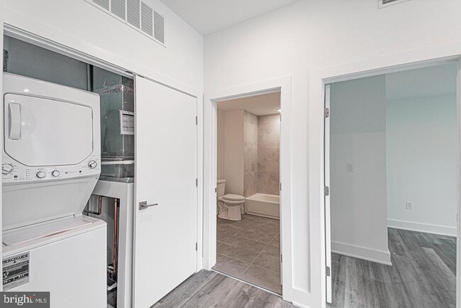 Building Photo - 1524 South St