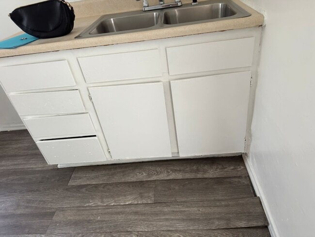 Building Photo - 834-846 N Davidson Ave