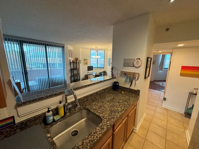 Photo - 1001 N Randolph St Apartment