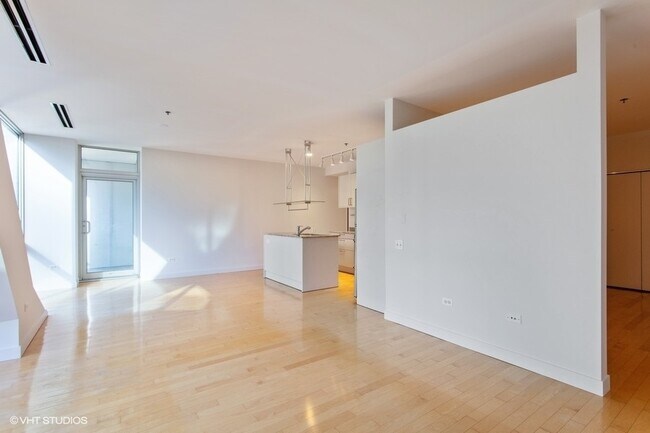 Foto del edificio - 510 W Erie St