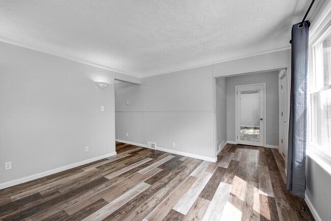 Building Photo - 1753 College St