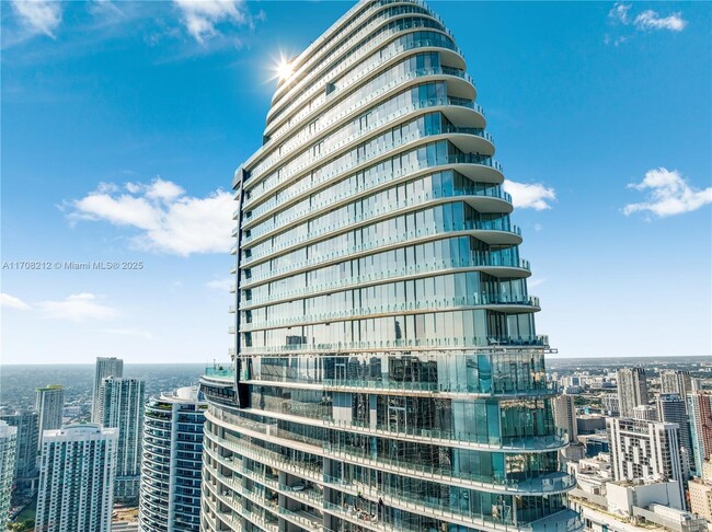 Building Photo - 300 Biscayne Blvd Way