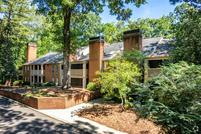 Building Photo - Parkhill Condominiums