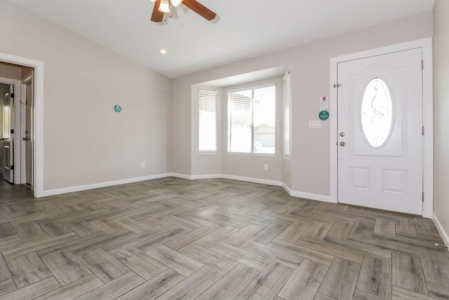 Foto del edificio - 6614 W Pima St