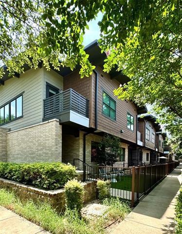 Building Photo - 5607 Belmont Ave