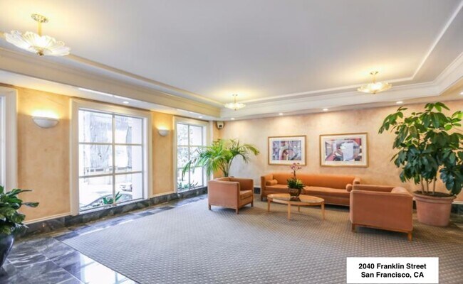 Lobby - 2040 Franklin St