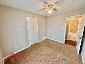 Building Photo - 6368 Leamont Dr