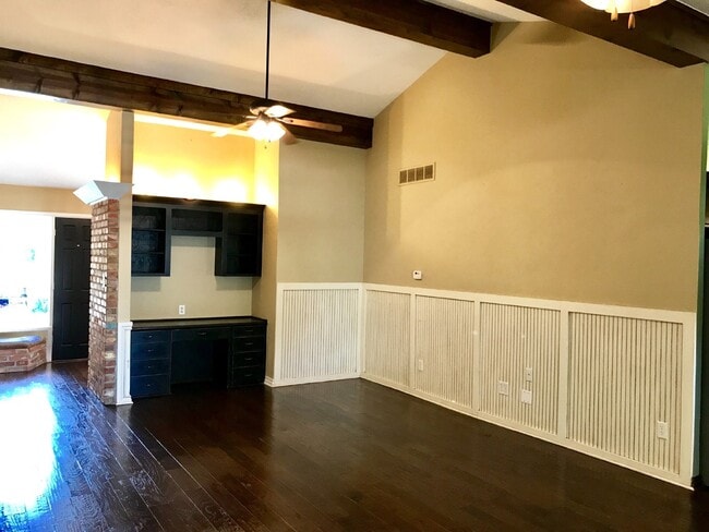 Building Photo - Remodeled Gem in NW OKC