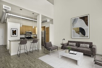 Building Photo - Lofts at 7100