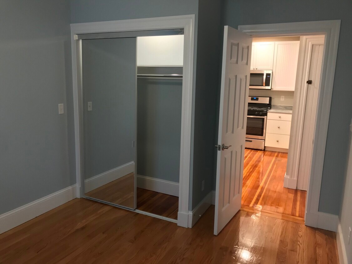 Foto principal - 305 Highland Ave