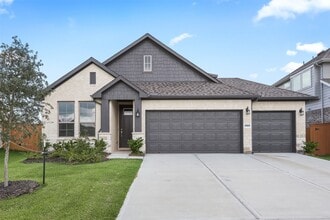 Building Photo - 2423 Seneca Lk Dr
