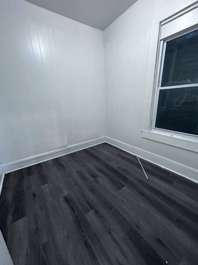 Photo - 107 Oliver Ave (Yonkers, NY) Apartment