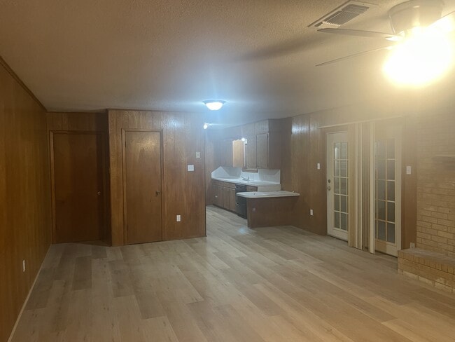 Foto del edificio - 805 S Bradford St