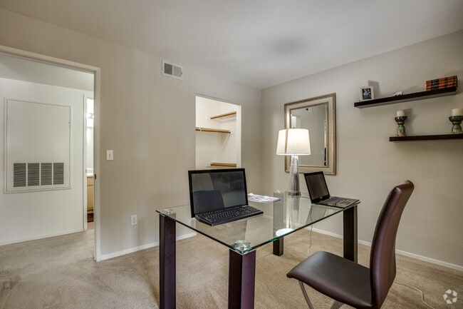 2 BR, 2 BA - 1,015 SF - Rancho De Montana