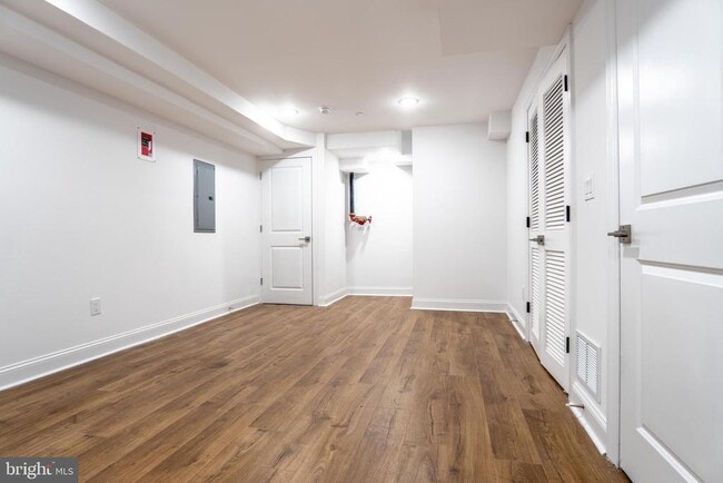 Foto del edificio - 653 N Preston St