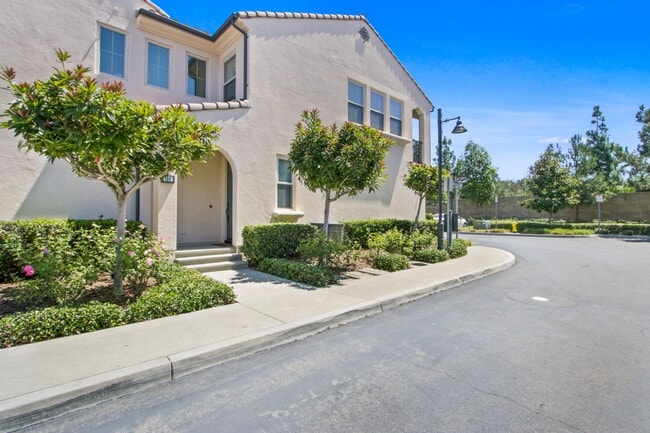 Building Photo - 51 Zen Gdn