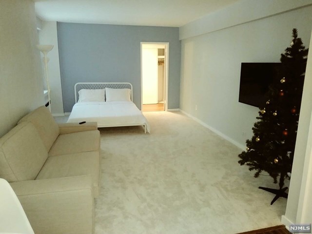 Foto del edificio - 501 Linwood Dr