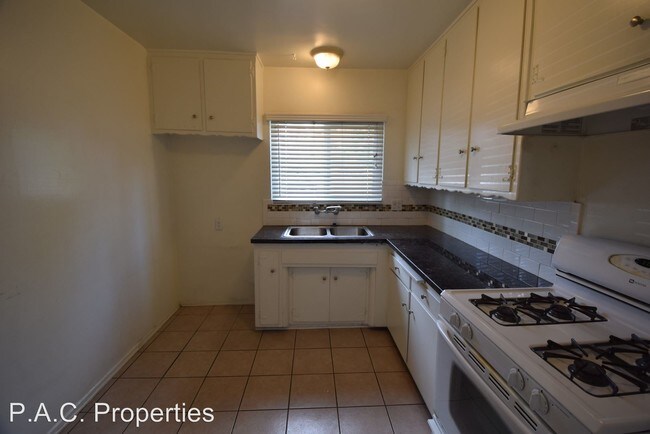 Foto del edificio - 4924 Tujunga Ave