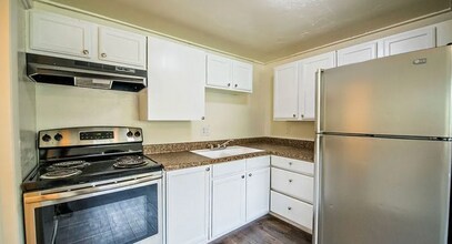 Building Photo - 7240 Tennyson St