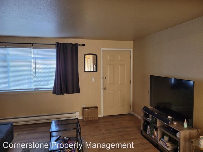 Building Photo - 2 br, 1 bath House - 1340 W. Sandalwood Dr