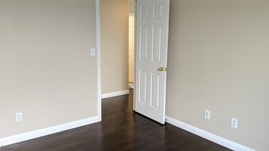 Building Photo - 2445 Ember Mist Ct Building Photo - 2445 Ember Mist Ct