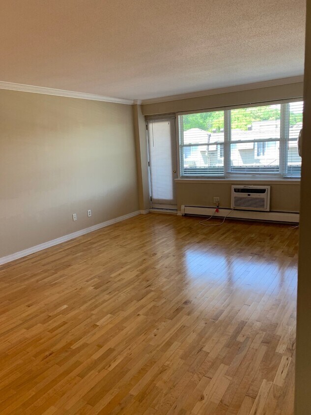 3150 Excelsior Blvd Unit 206, Minneapolis, MN 55416 Condo for Rent in Minneapolis, MN