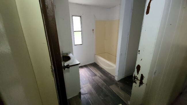 Building Photo - 55 Lakewood Lake Ln