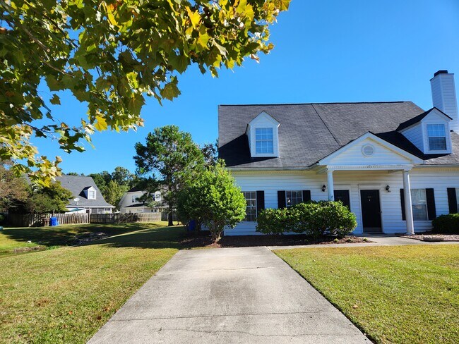 Building Photo - 1625 Baltusrol Ln