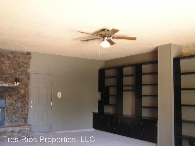 Building Photo - 2217 Camina Placer