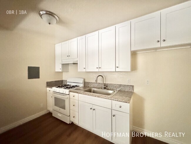 Foto del edificio - 6727 Woodley Ave