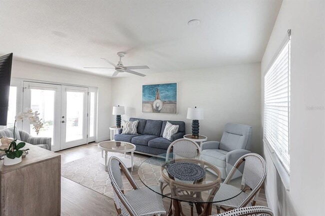 Foto del edificio - 6020 Midnight Pass Rd