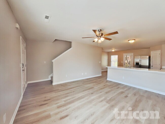 Building Photo - 69 Fawnbrook Dr
