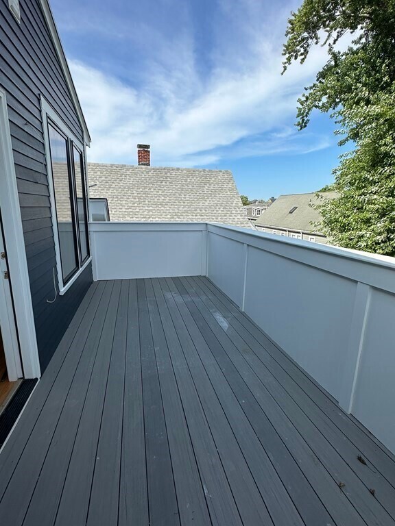 Foto del edificio - 171 Everett St