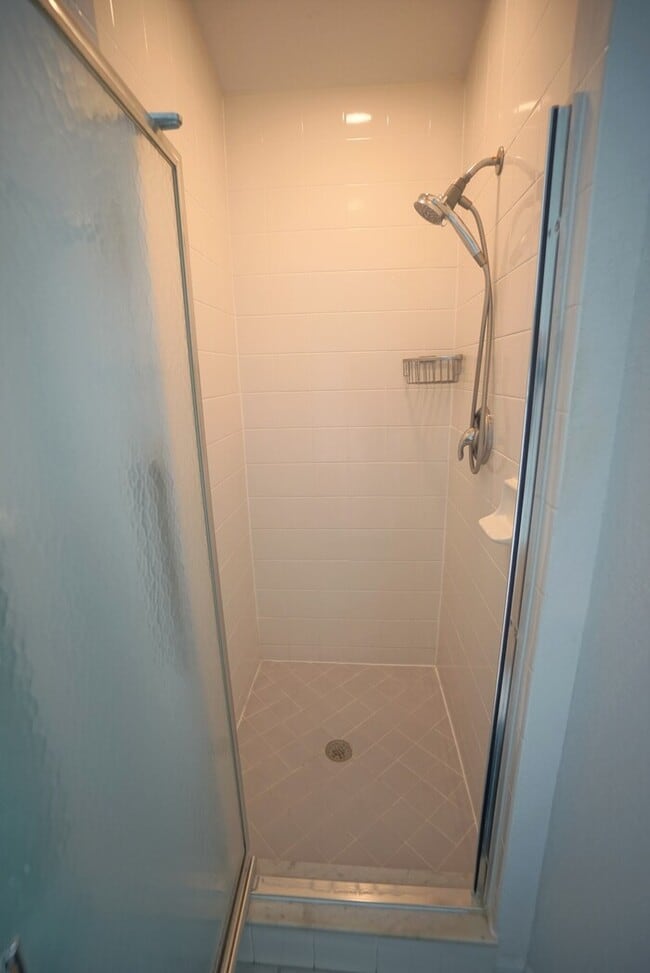 Building Photo - 3-Bed, 2.5-Bath, 2-Car Garage in Palm Harbor