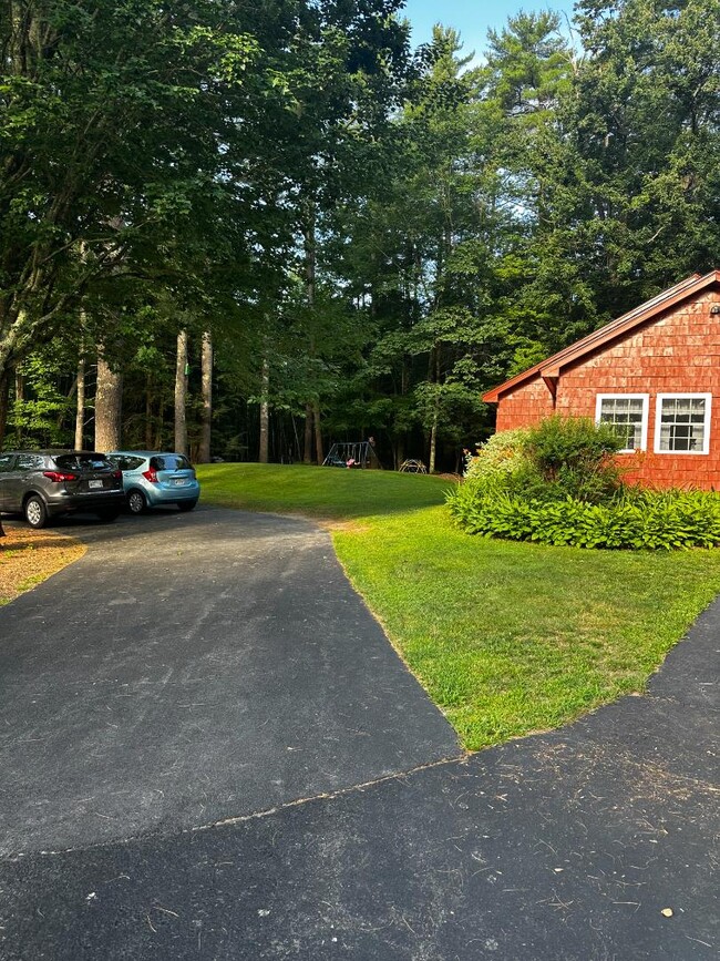 Building Photo - 802 Methodist Rd