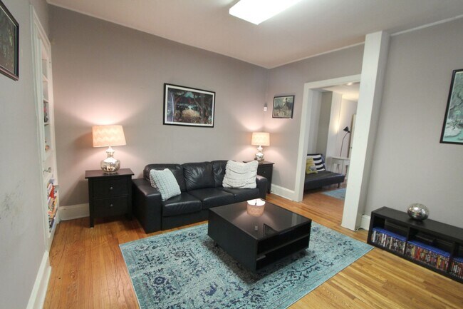 Foto del edificio - 8107 Germantown Ave