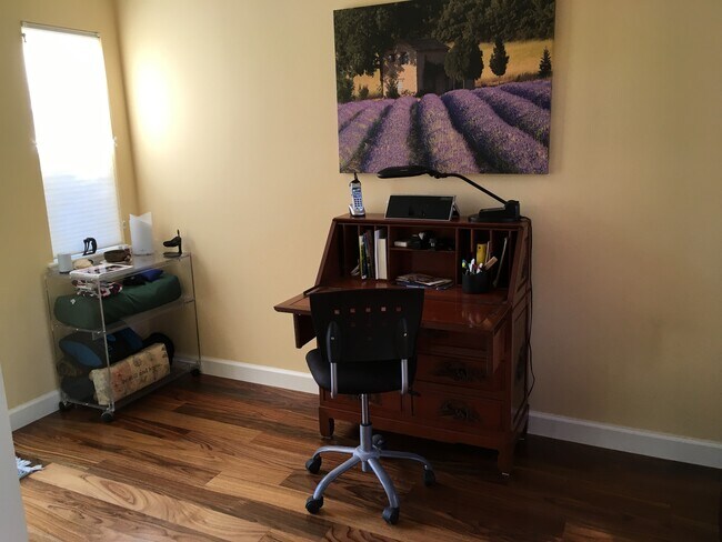 Separate Office Space - 2414 Harding St