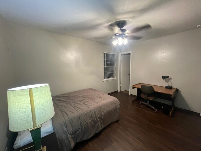 Foto del edificio - 3817 Titan Trl