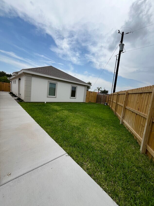 Foto principal - 7703 N 58th Ln