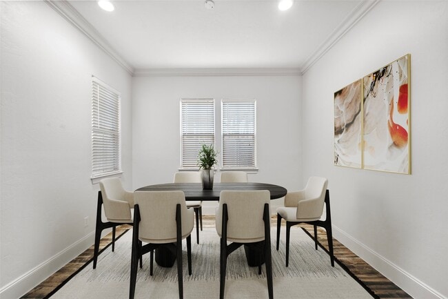 Foto del edificio - 4250 Drake St