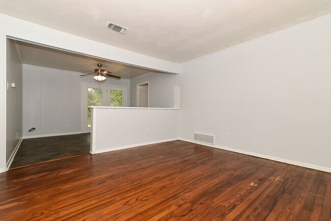 Foto del edificio - 6508 Finch-House