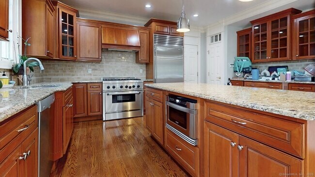 Foto del edificio - 59 Crescent Rd