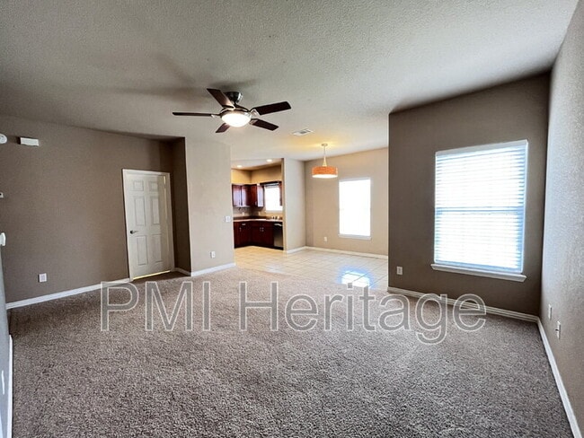 Building Photo - 3200 SW Windrift Ave